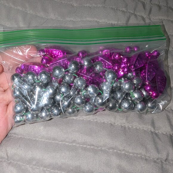 FREE with $10+ Bundle ~ Mardi Gras Necklaces 2103 - Picture 1 of 3